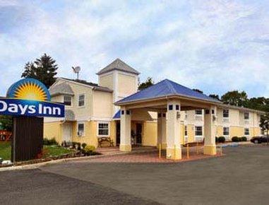 Days Inn By Wyndham Berlin Voorhees Buitenkant foto