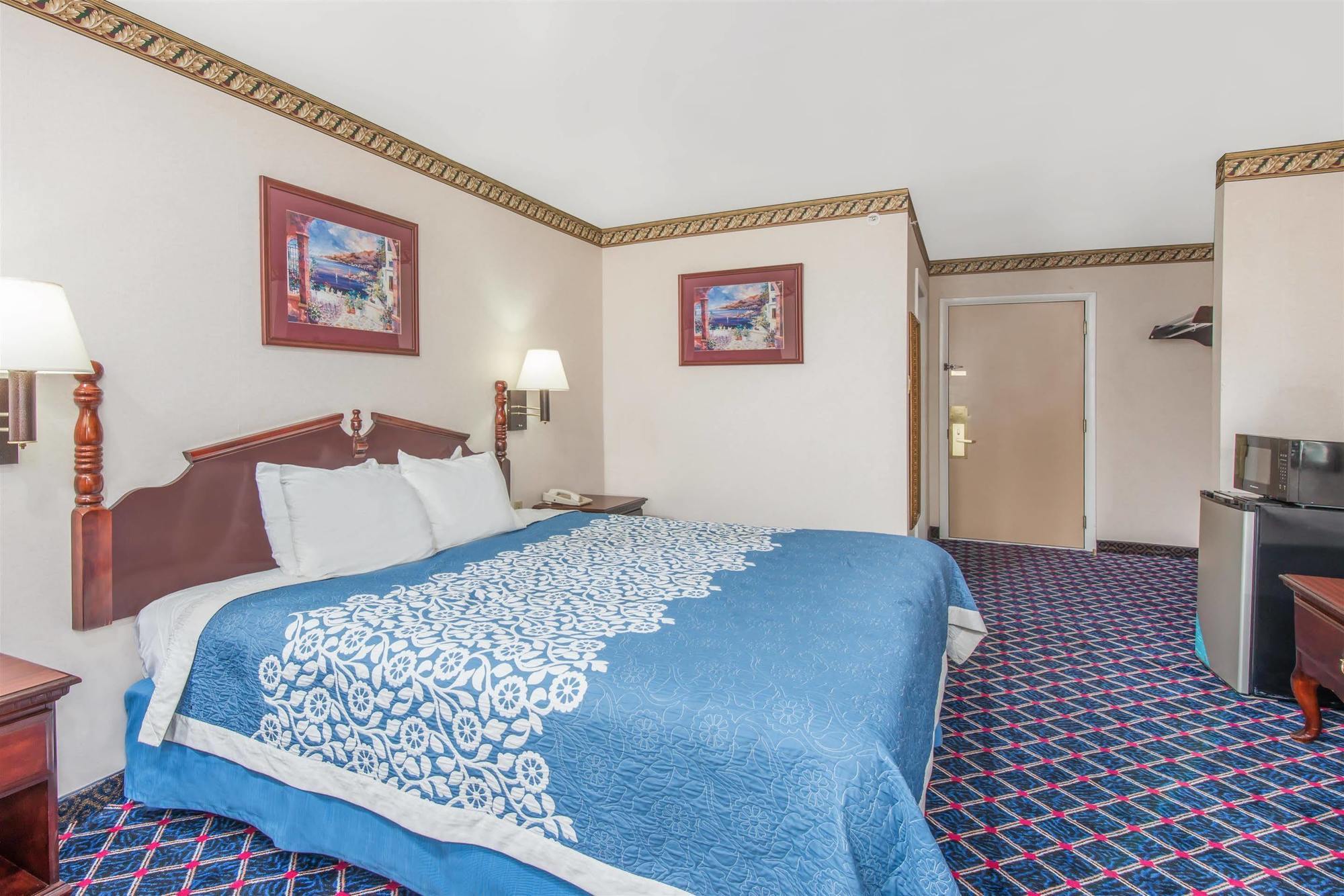 Days Inn By Wyndham Berlin Voorhees Buitenkant foto