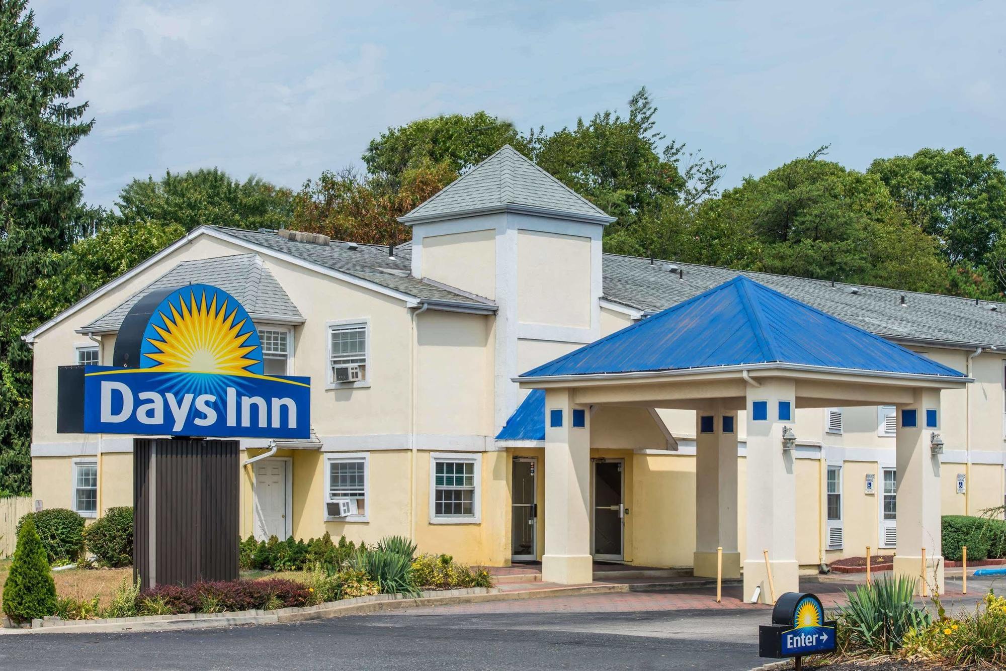 Days Inn By Wyndham Berlin Voorhees Buitenkant foto