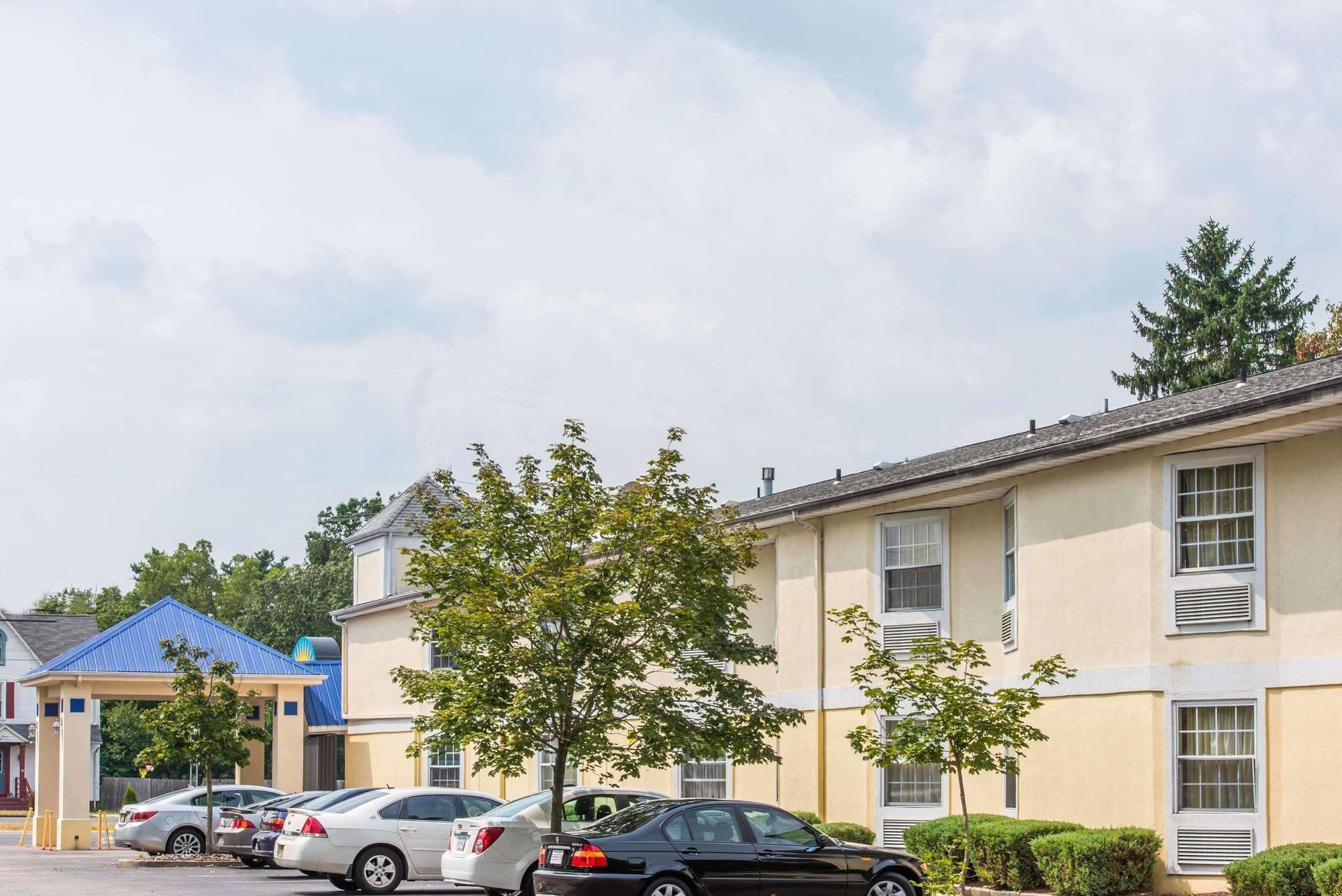 Days Inn By Wyndham Berlin Voorhees Buitenkant foto